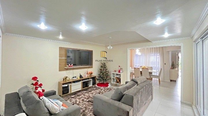 Casa com 4 Quartos e 3 banheiros de 223 m², perto da PUC à venda por R$ 697.000