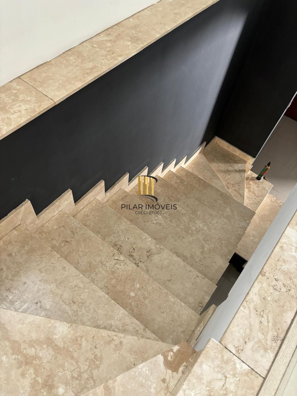 Sobrado 4 dormitórios no Menino Deus