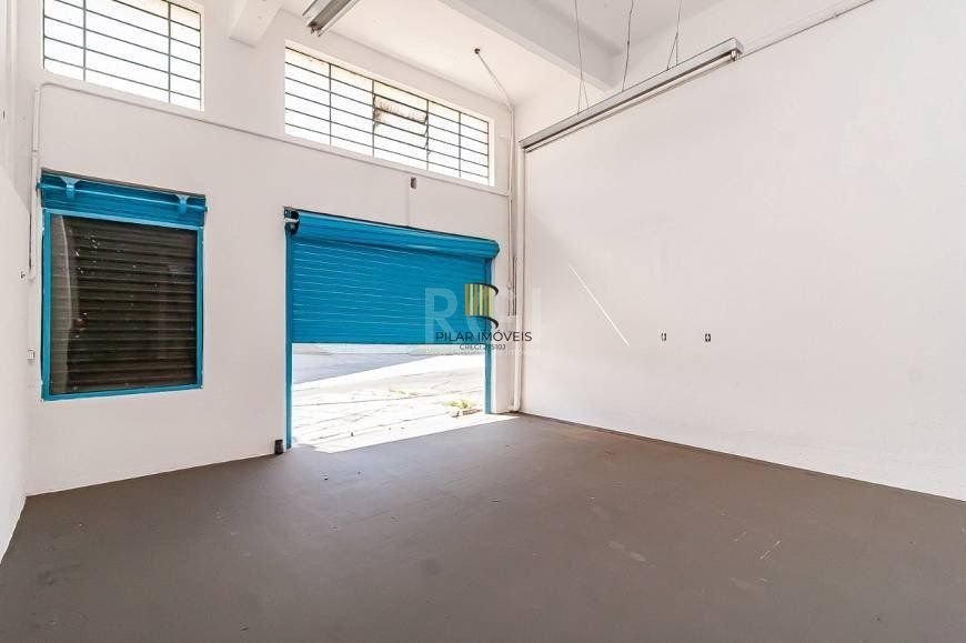 Loja para Venda - 158m², 0 dormitórios, São João