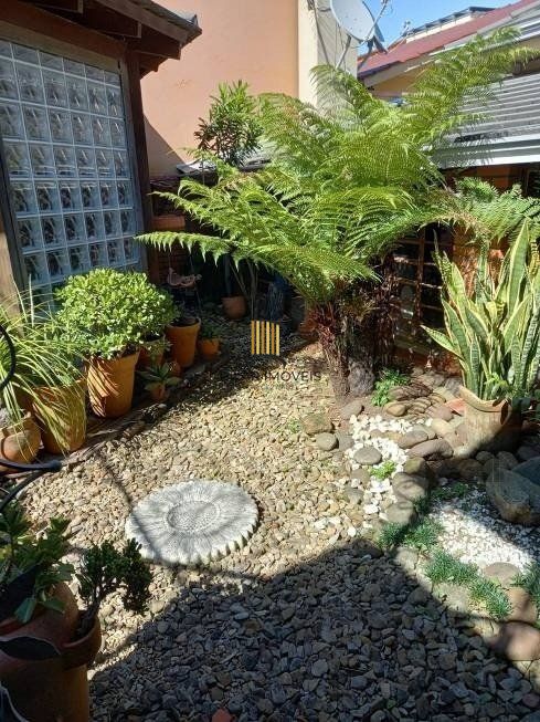 Casa de 168m² - 3 dormitórios, 3 vagas no bairro Nonoai