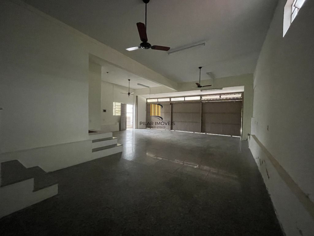 Casa 6 dormitórios no bairro Partenon