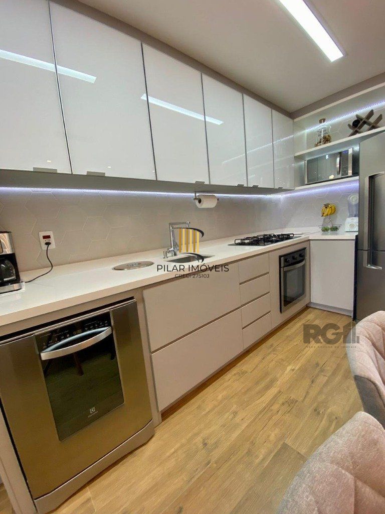 Casa 3 dormitórios no bairro Teresópolis