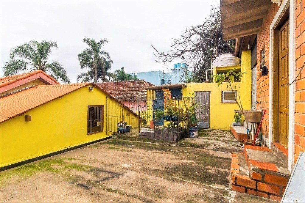 Casa para Venda - 148m², 2 dormitórios, 1 vaga - Partenon