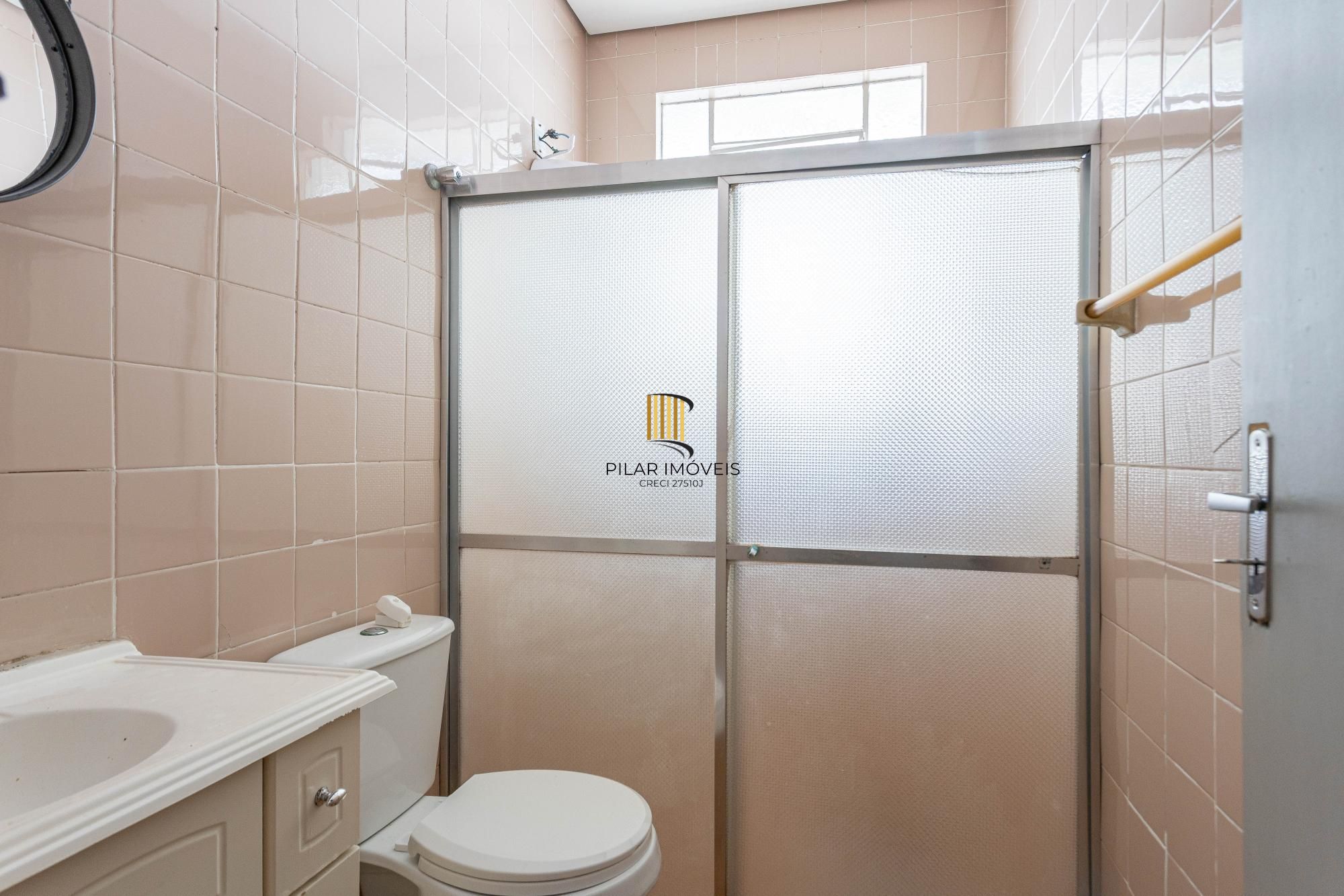 Casa 75m² com 3 dormitórios, 2 vagas no bairro Sarandi