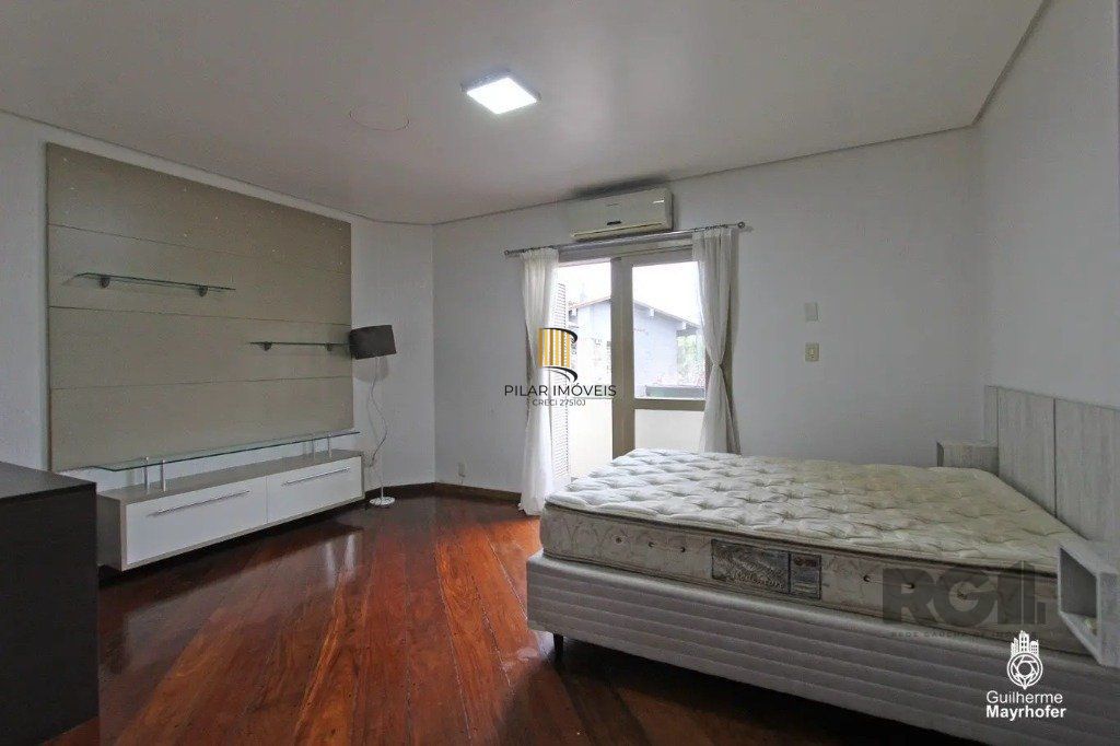 Casa com 4 quartos e 412m² à venda em Jardim do Lago, Canoas.