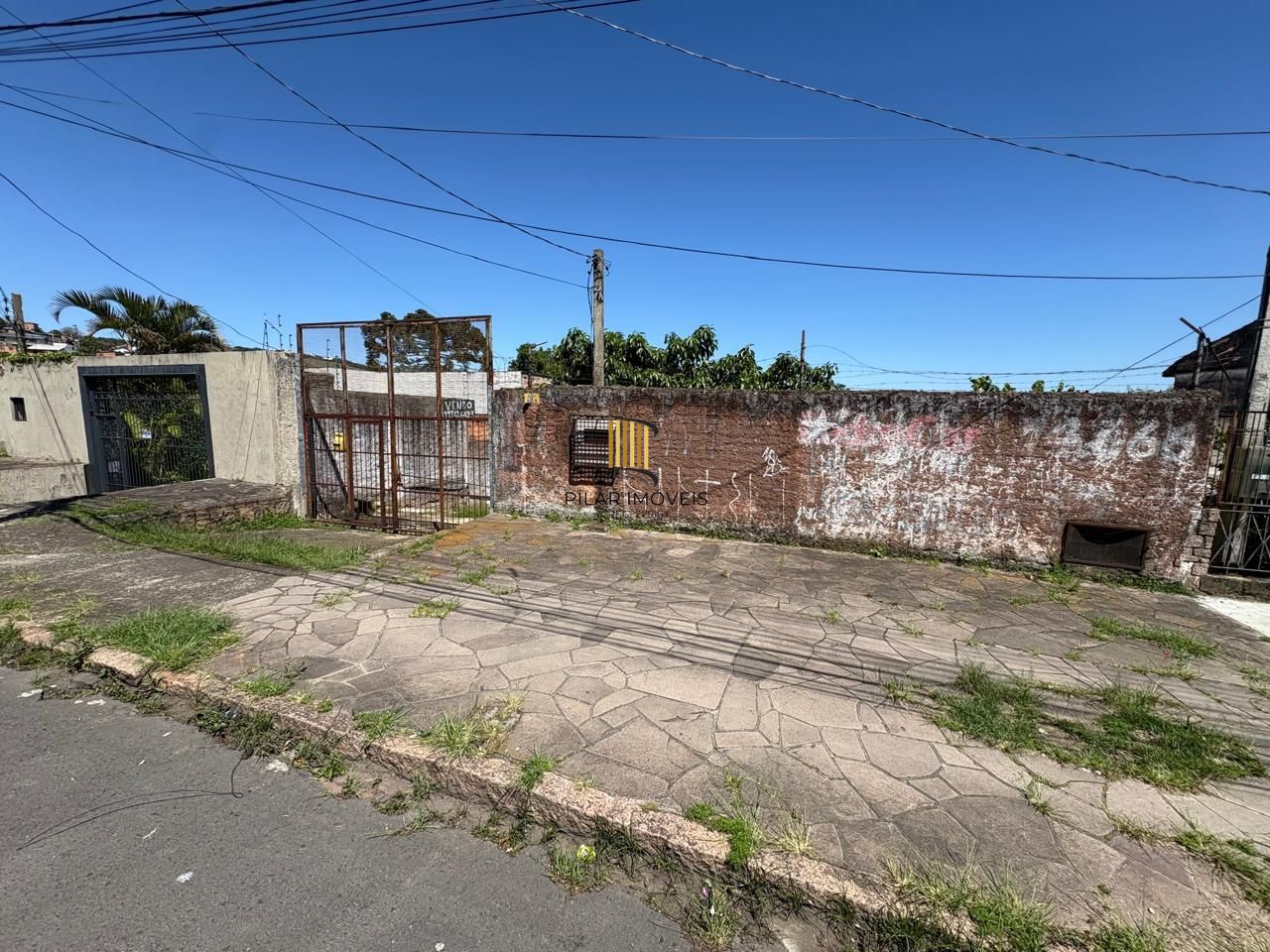 Terreno 1.040 m² no bairro Glória