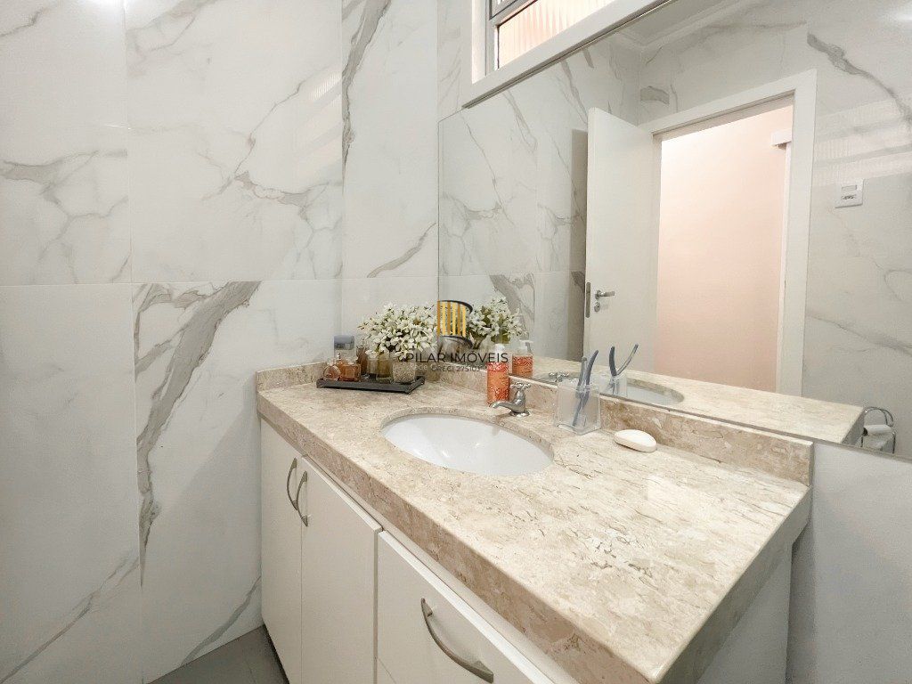 Apartamento 85m² - 3 dormitórios, sacada, churrasqueira no bairro Cidade Baixa