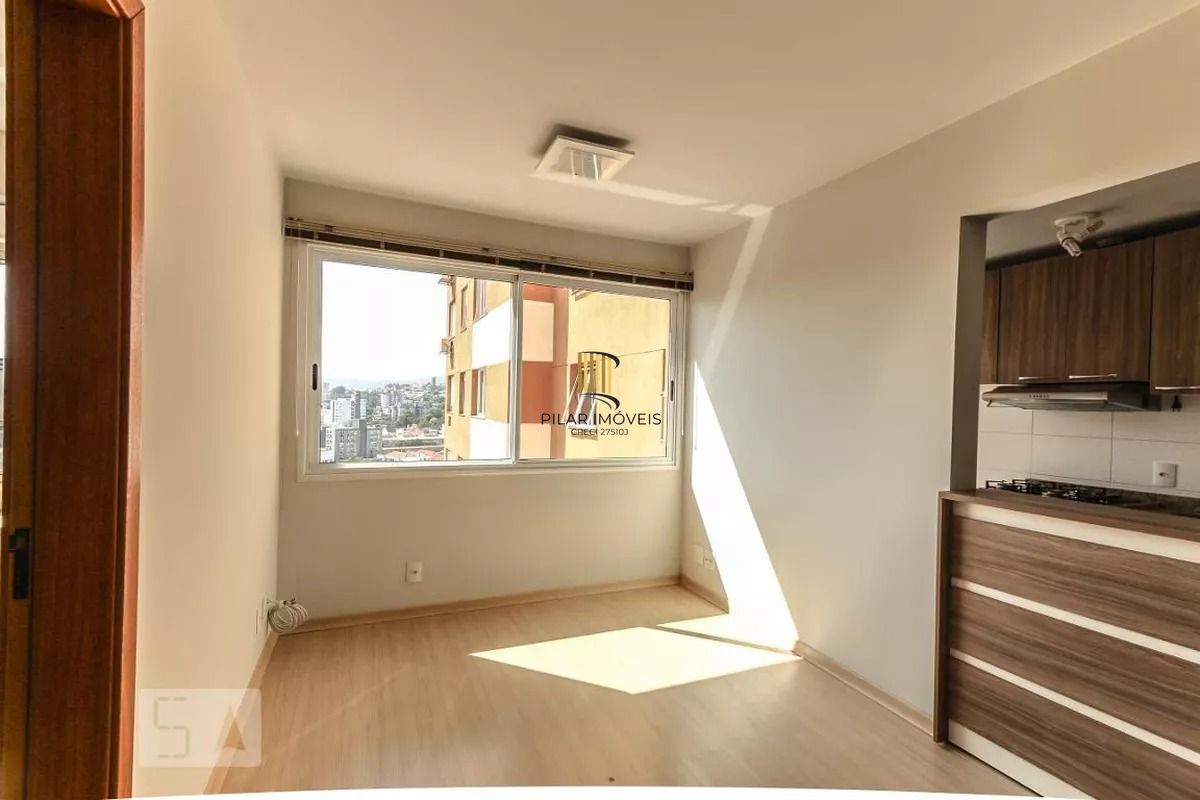 Apartamento de  01 dormitorio com vaga de garagem na Azenha - Porto alegre.