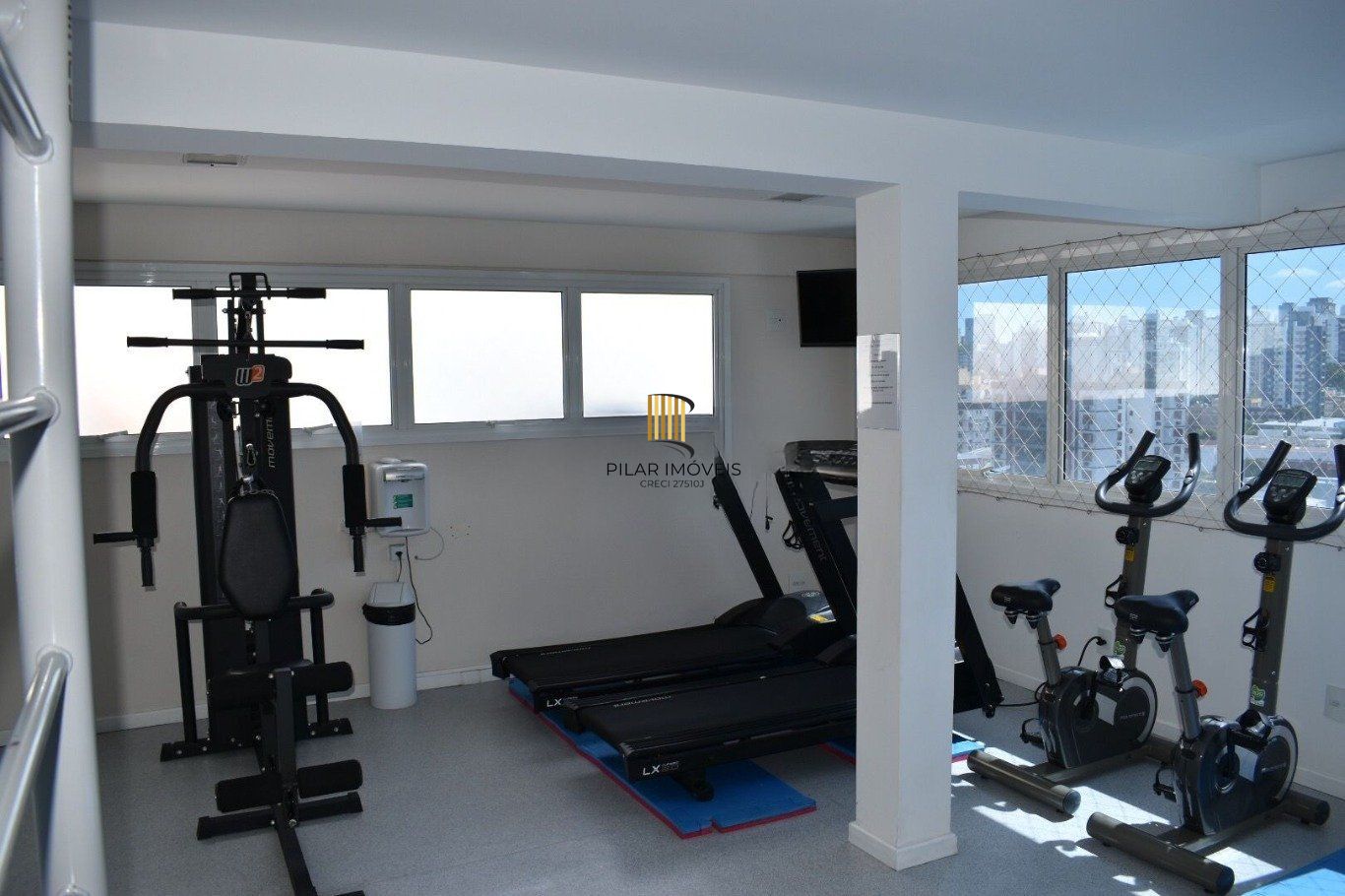 Apartamento com 3 quartos e 79m² à venda em Passo da Areia, Porto Alegre. Rua Bezerra De Menezes, Passo Da Areia, Porto Alegre