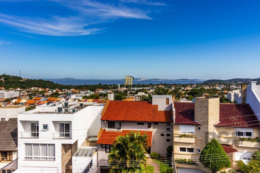 Casa 3 Dormitório(s) Bairro Ipanema