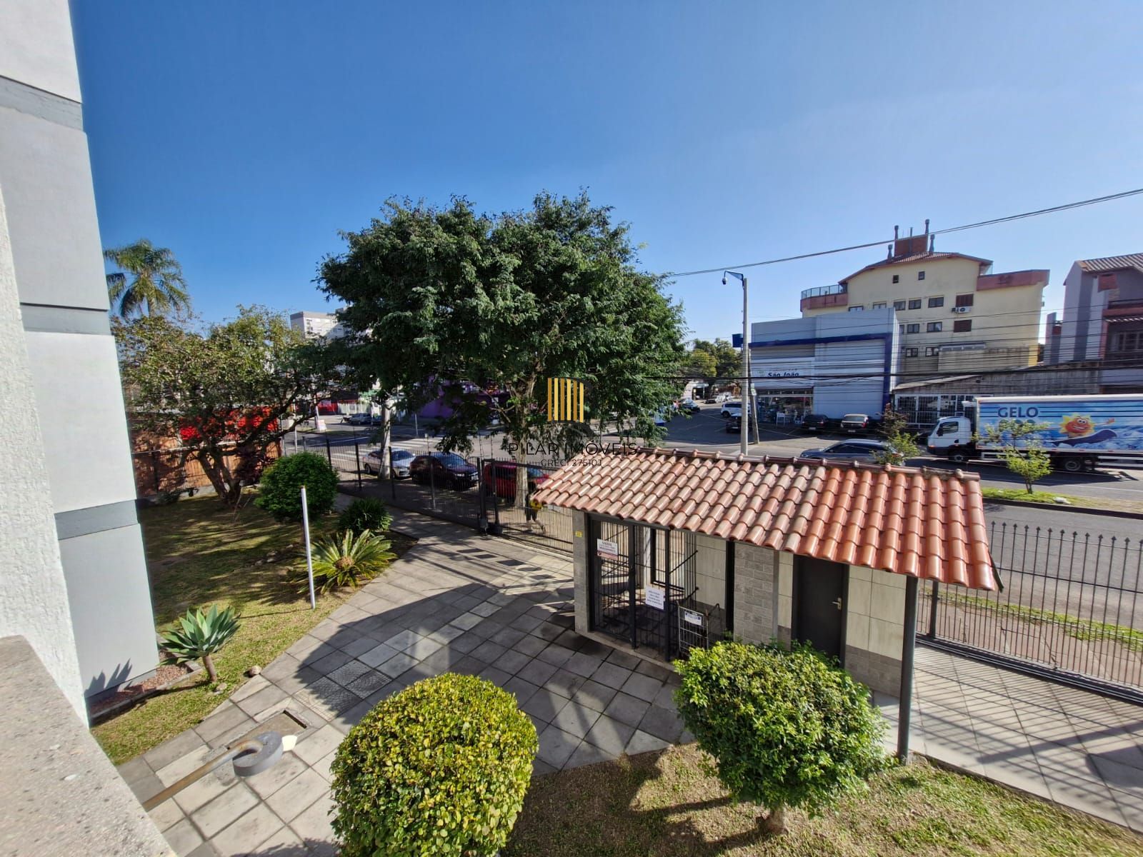 Apartamento 3 dormitórios na rua Corronel Massot, Cristal.