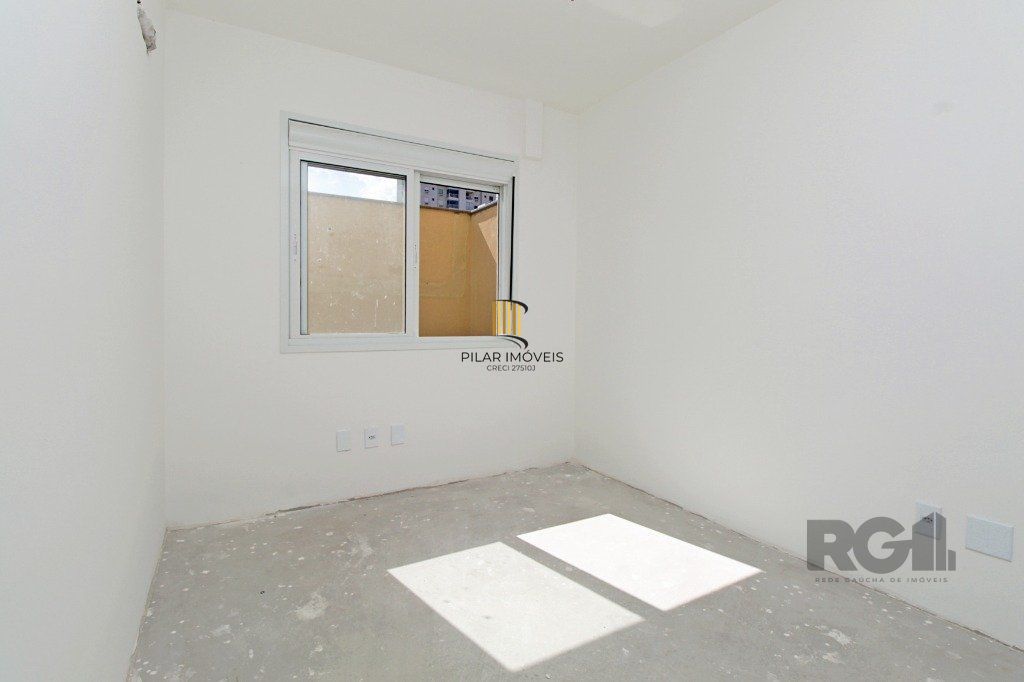 Apartamento 3 dorms à venda Rua Roque Calage, Passo da Areia - Porto Alegre