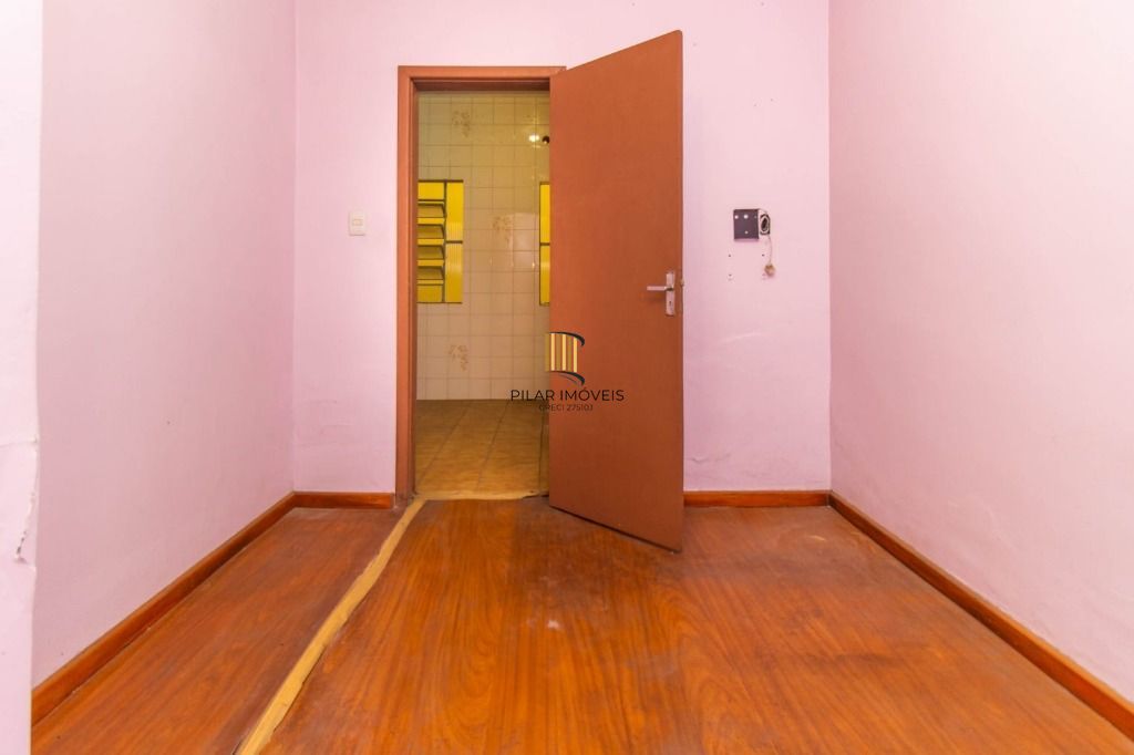 Casa com 3 dormitórios, 1 vaga e 74m² no bairro Cristo Redentor