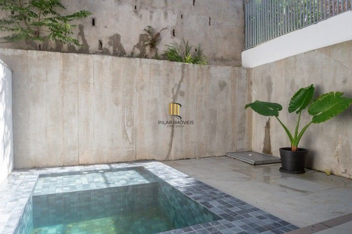 Casa 3 dormitórios no bairro Jardim Isabel