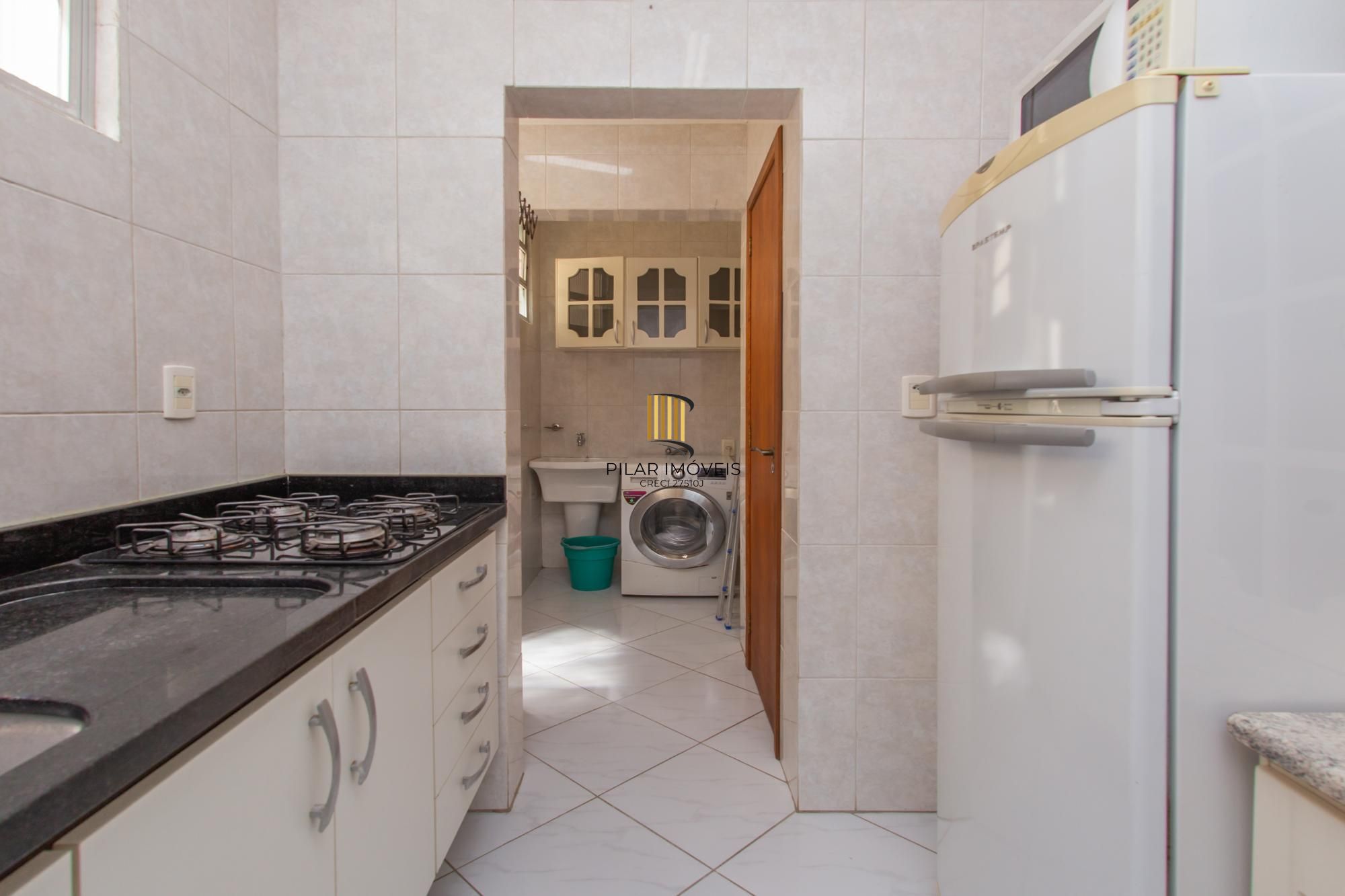 Apartamento 02 dormitórios próximo ao hospital Moinhos