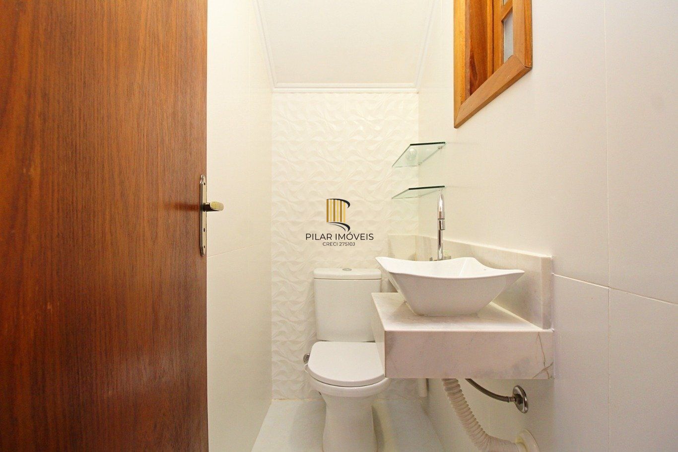 Casa de 3 dormitórios a venda no bairro Guarujá, Porto Alegre