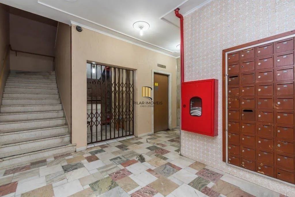 Apartamento com 1 dormitório à venda em Centro Histórico, Porto Alegre.