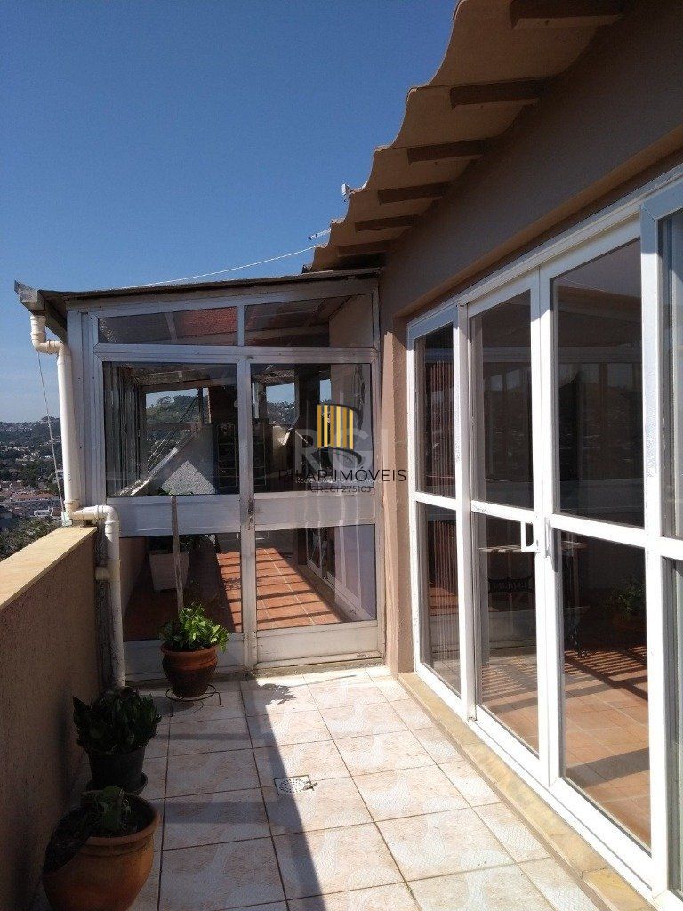 COBERTURA 2 DORMITÓRIOS, TERESÓPOLIS, 147 M²