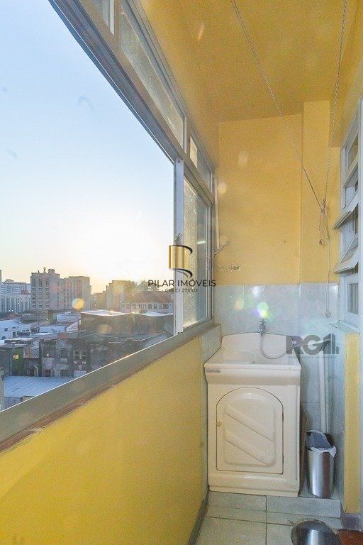 Apartamento de 64m², bairro Floresta