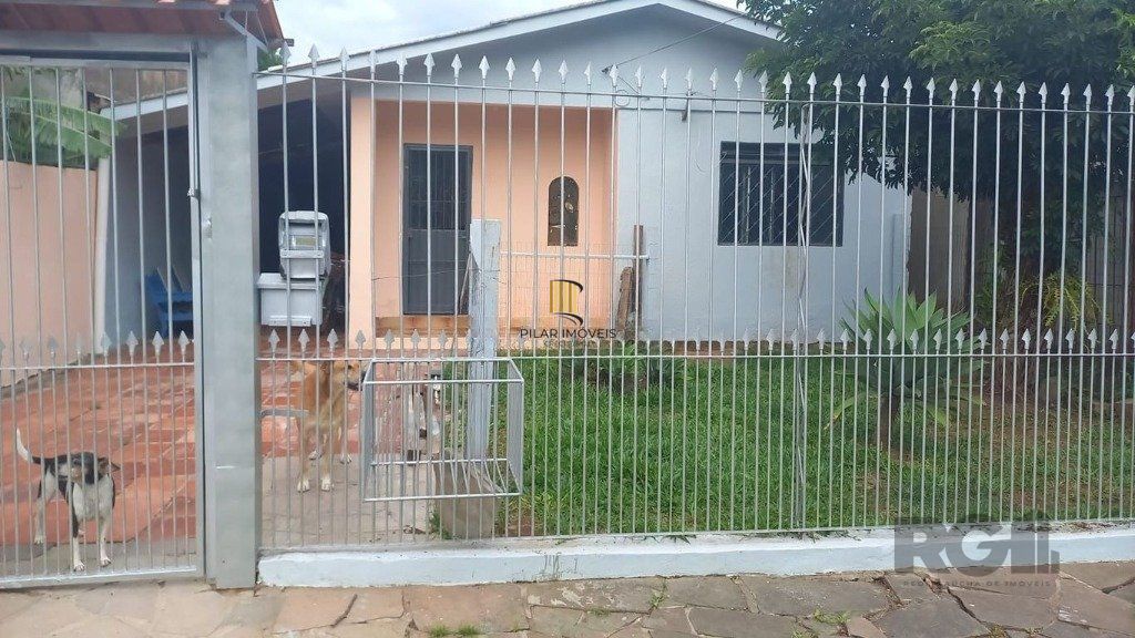 Casa de 2 dormitórios no bairro Rubem Berta - Pilar Imóveis