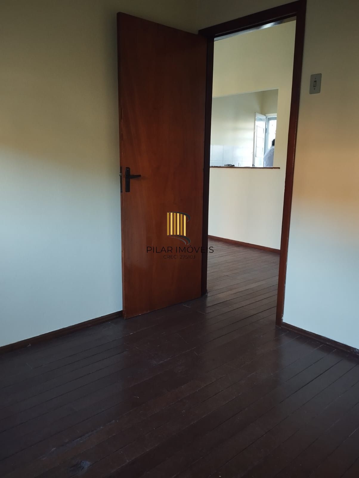 Casa 2 dormitórios no bairro Glória