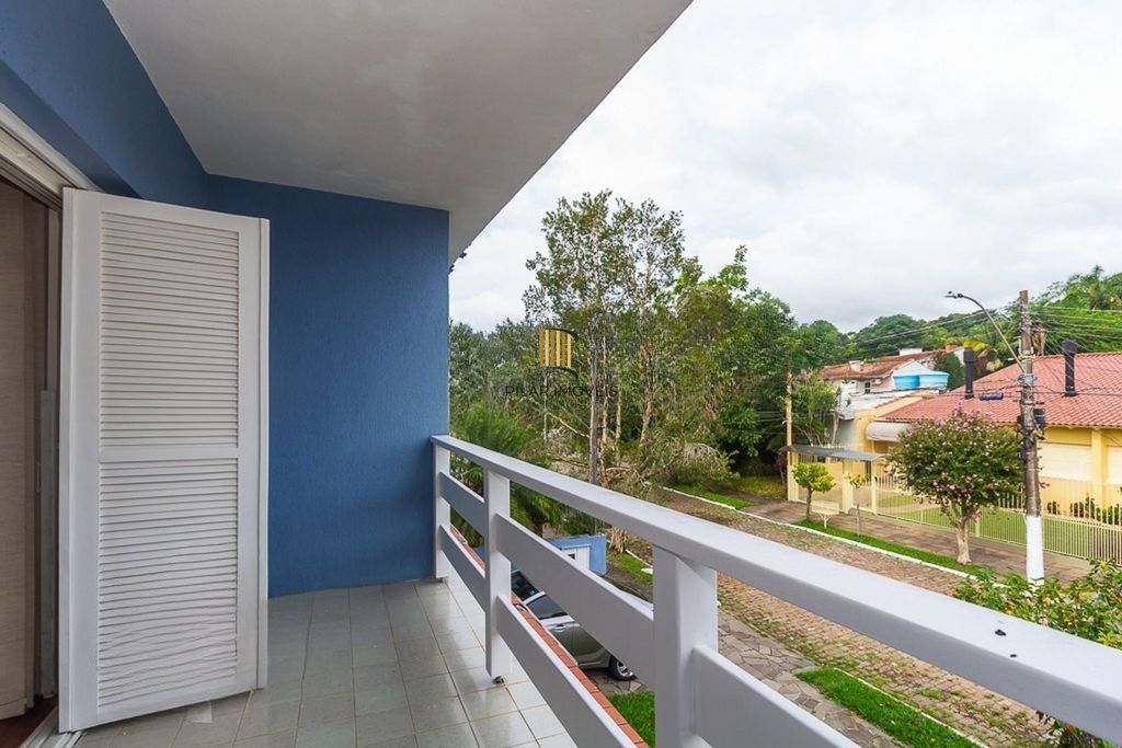 Casa de 4 dormitórios à venda no Bairro Ipanema - Porto Alegre