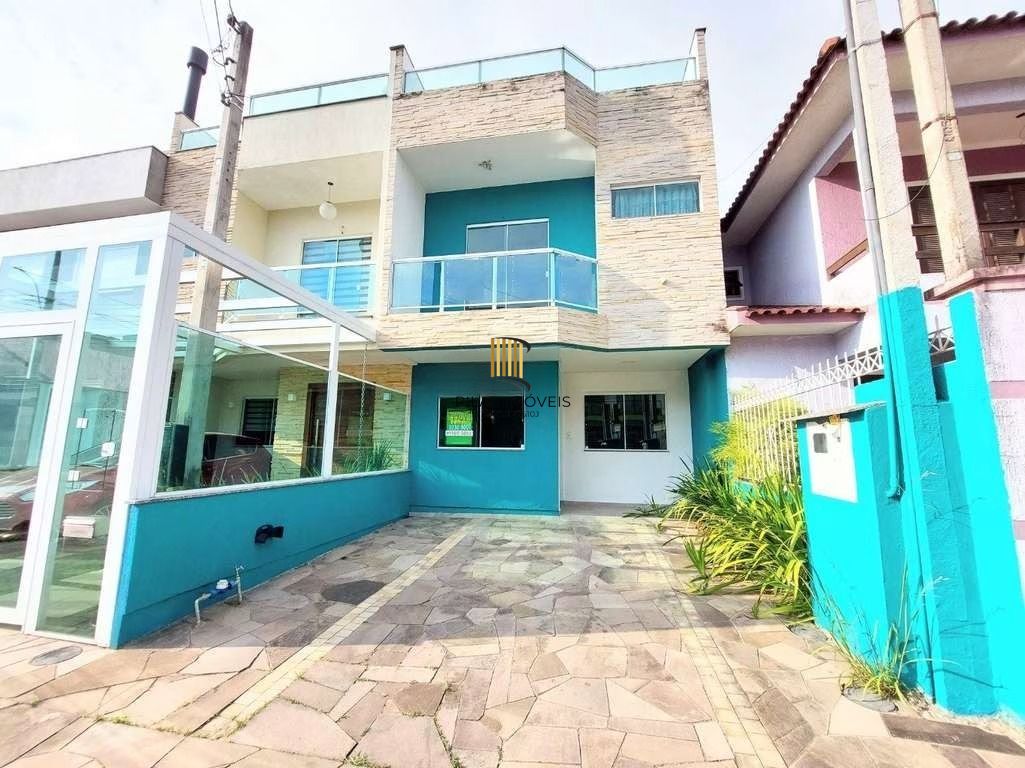 Casa à venda na Hípica, 3 dormitórios, suíte com closet, sótão com churrasqueira e terraço, condomínio fechado com lazer - Pilar Imóveis