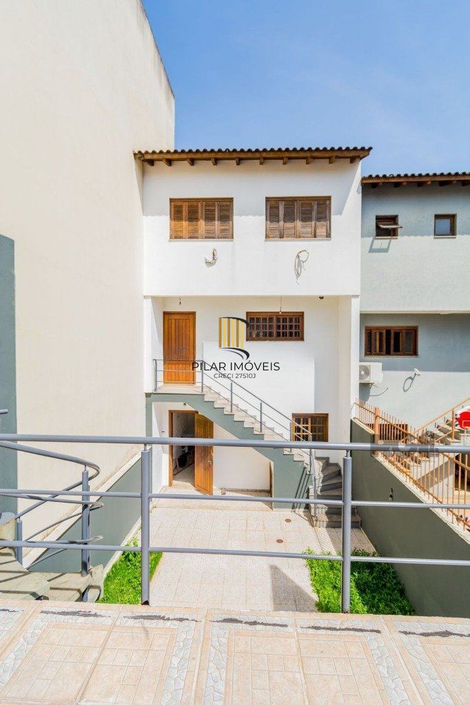 Casa 320m², 3 dormitórios, 3 vagas no bairro Jardim Itu