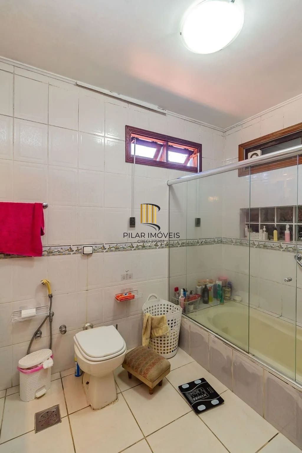 Cobertura 251m², 3 dormitórios, 2 vagas no bairro Teresópolis