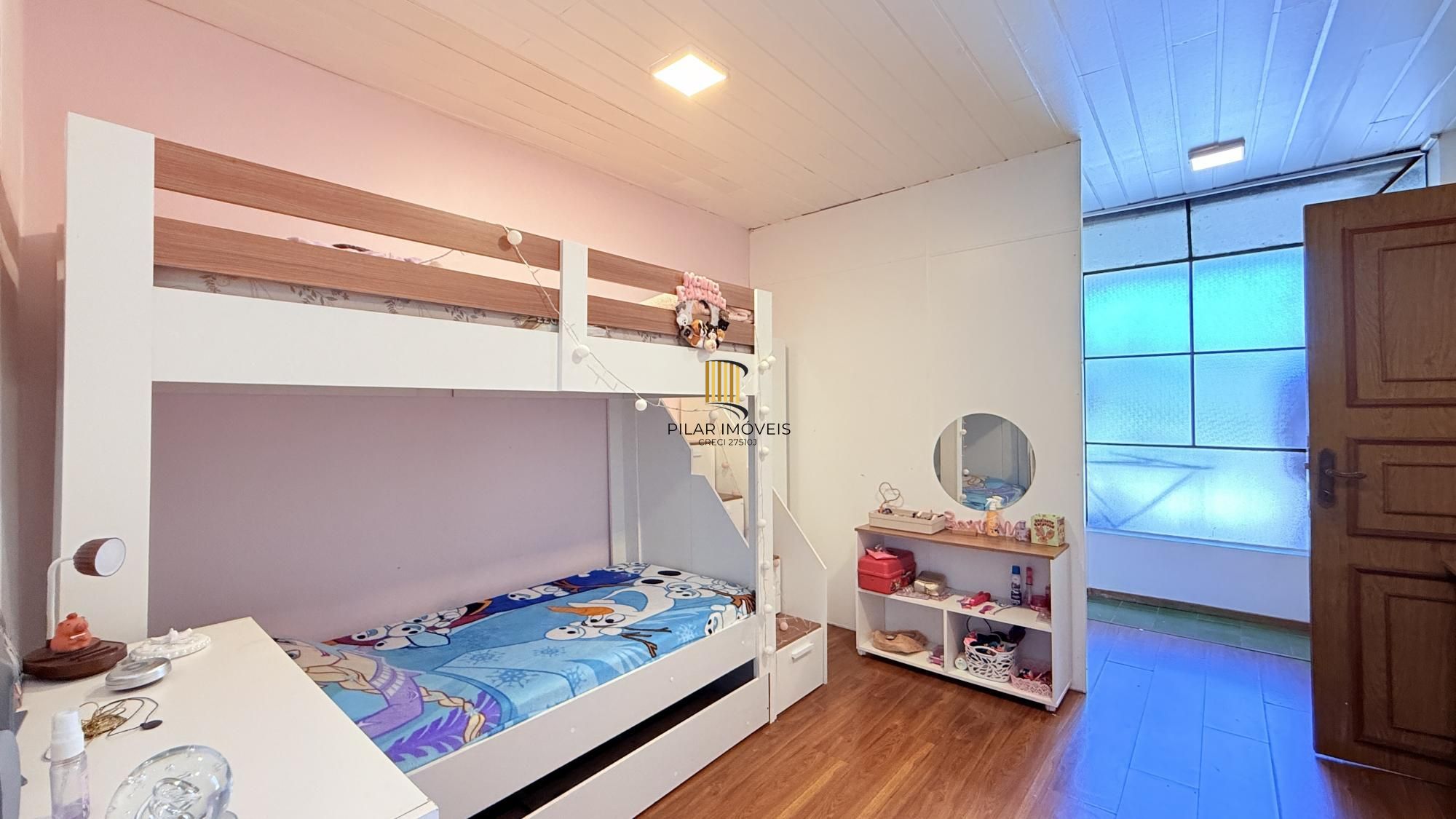 Casa 4 dormitórios no bairro Teresópolis