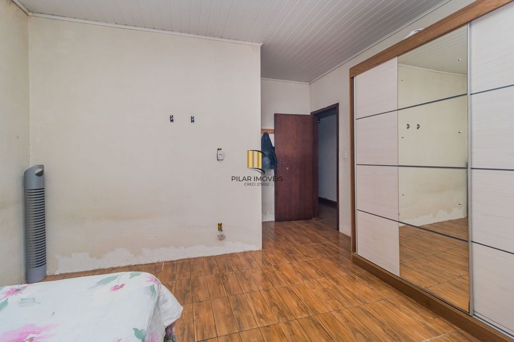 Casa 3 dormitórios à venda no Bairro Restinga - Porto Alegre