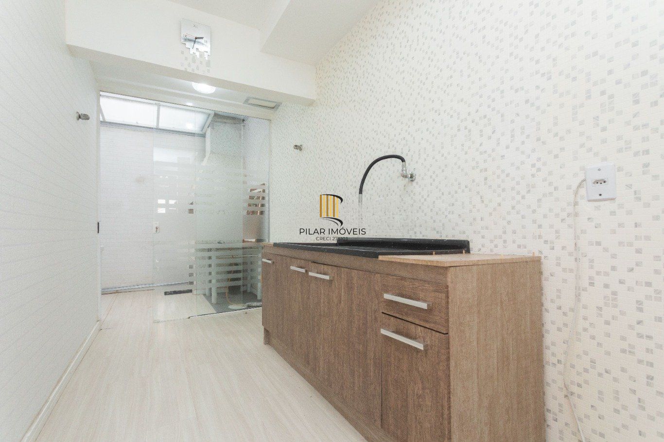 Casa em Condomínio de 3 dormitórios  à venda em Sarandi, Porto Alegre.