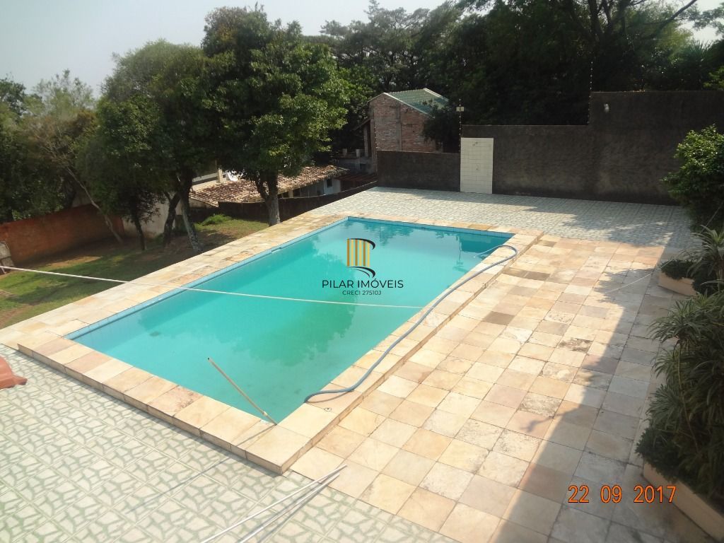 Casa para Venda - 365m², 4 dormitórios, sendo 2 suites, 6 vagas - Nonoai