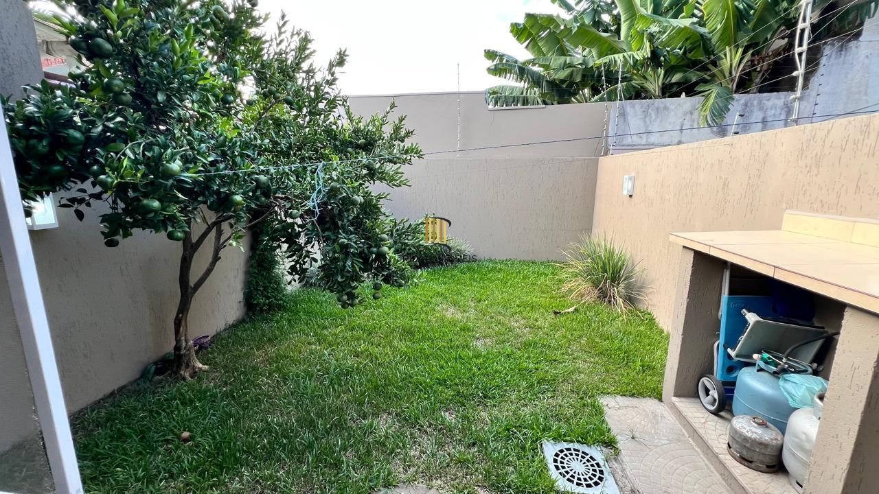 Casa 3 dormitórios no bairro Espírito Santo