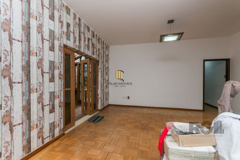 Excelente casa de 150m² com 3 dormitórios e 2 vagas.