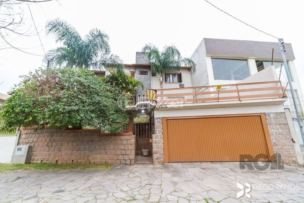 Casa 4 dormitórios no bairro Espírito Santo
