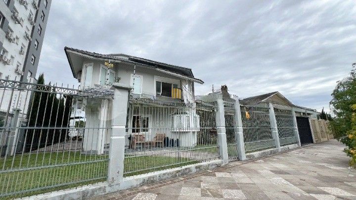 Casa 4 dormitórios no bairro Jardim Itu - Pilar Imóveis