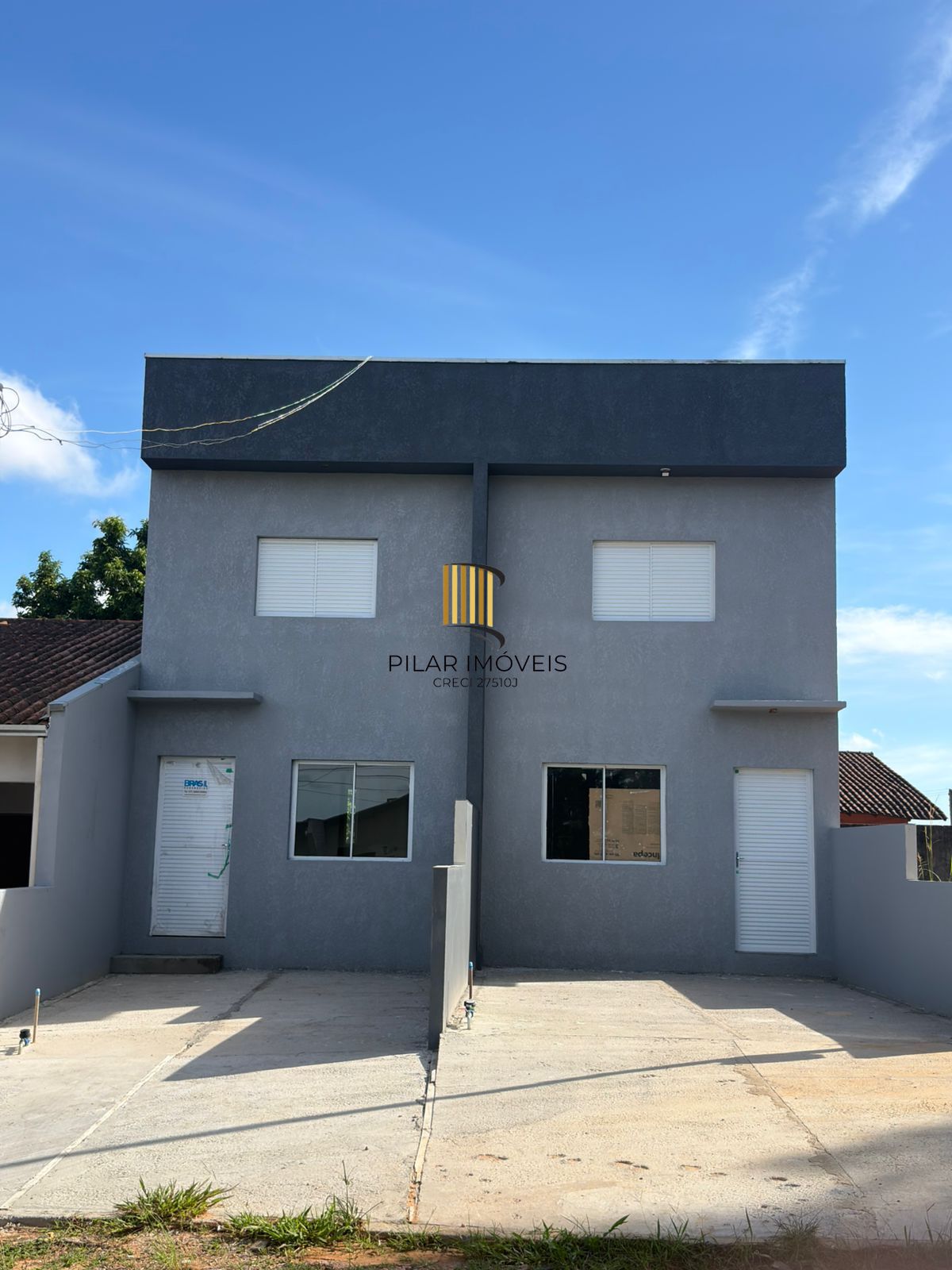 Casa de 2 dormitórios no bairro Lomba Do Pinheiro - Porto Alegre