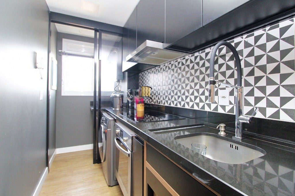 Apartamento para Venda - 62m², 2 dormitórios, sendo 1 suites, 2 vagas - Teresópolis