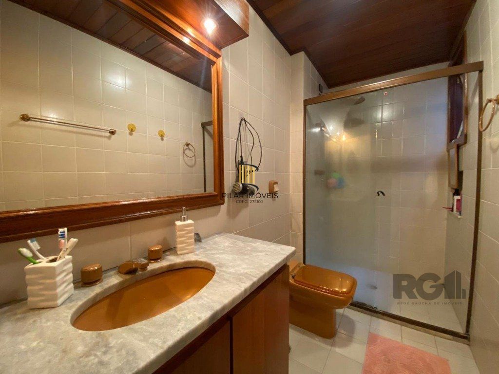 Cobertura Duplex para Venda - 269,97², 3 dorm, 1 suite, 2 vagas - Menino Deus