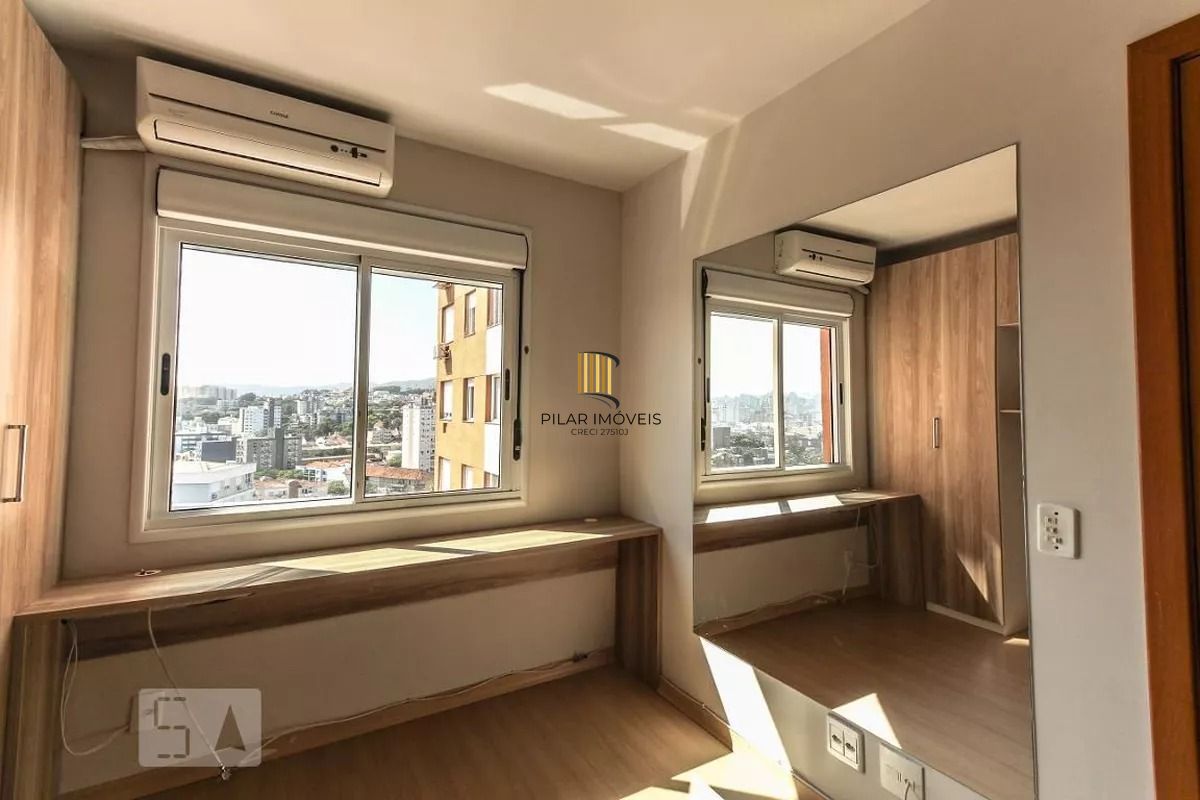 Apartamento de  01 dormitorio com vaga de garagem na Azenha - Porto alegre.