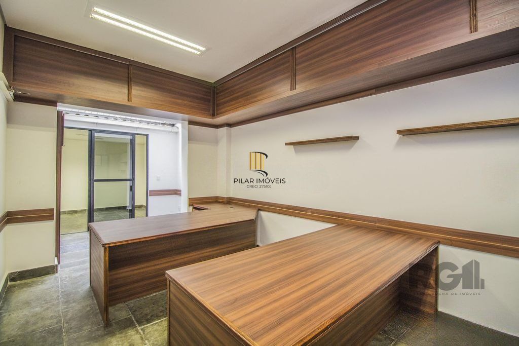 Sala comercial de 44,10m², semi mobiliada, no bairro Independência 