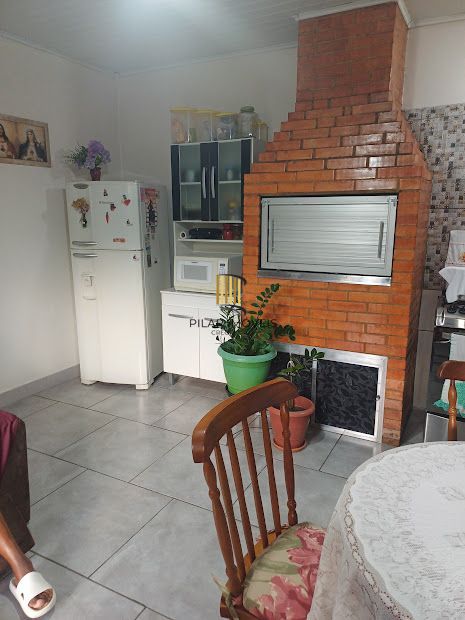 casa 3 dormitórios+ casa nos fundos de 1 dormitório