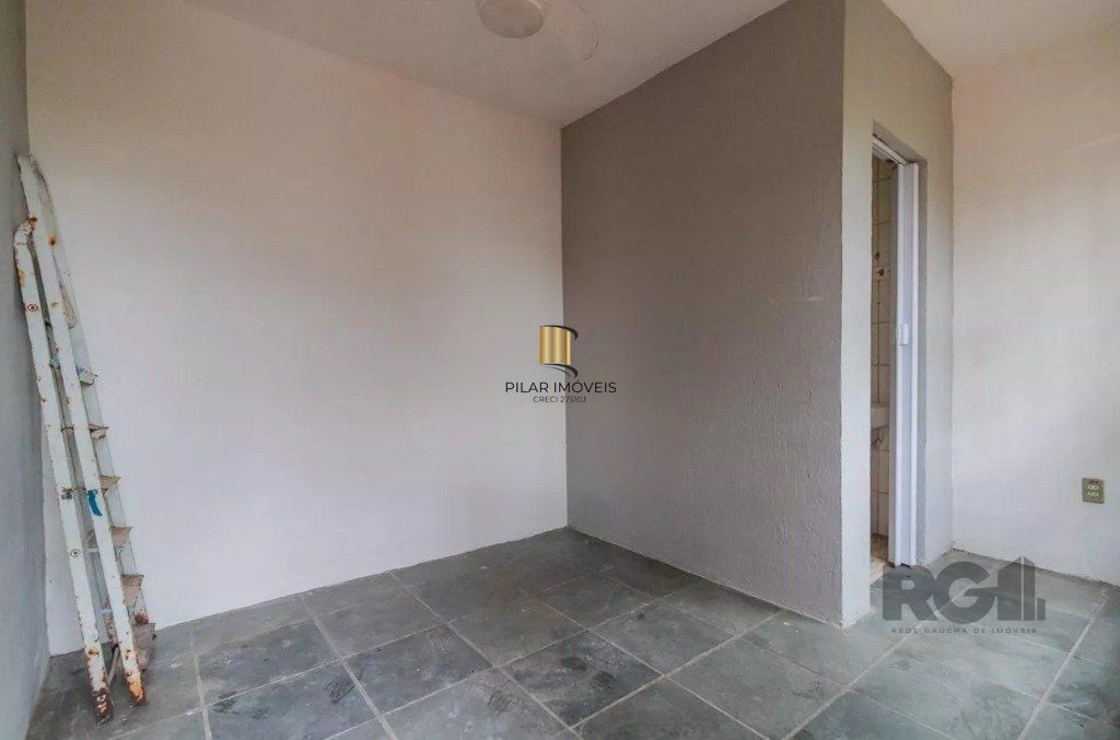 Casa para Venda - 160m², 3 dormitórios, sendo 1 suite, 2 vagas - Teresópolis