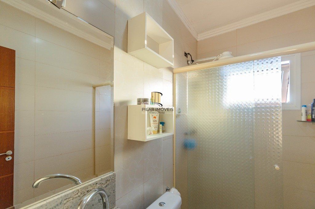 Casa de 498m², bairro Teresópolis