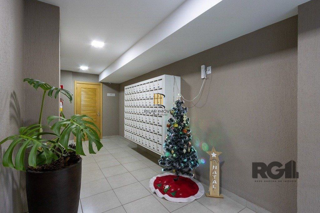 Apartamento de 2 quartos , suite ,  garagem em Condomínio Clube no bairro Teresópolis