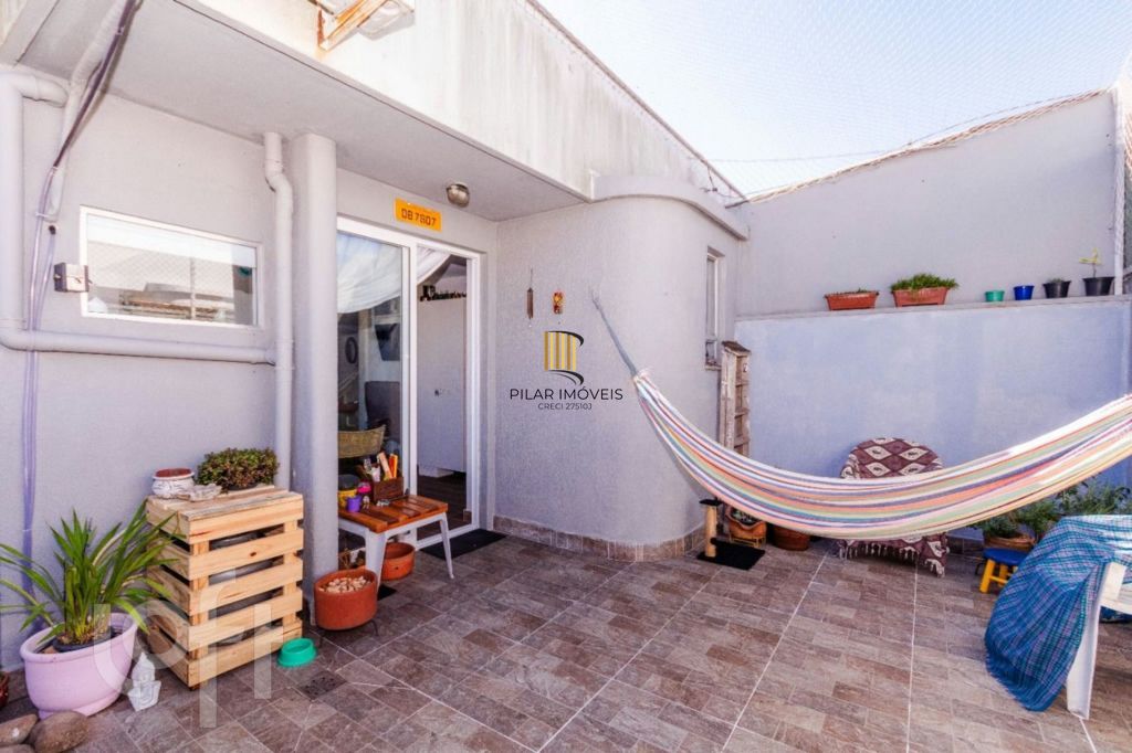 Cobertura 2 dormitórios à venda Avenida Alberto Bins, Floresta - Porto Alegre