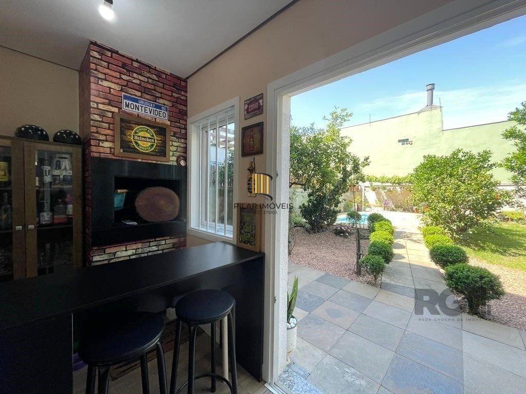 Casa 3 dormitórios no bairro Sarandi