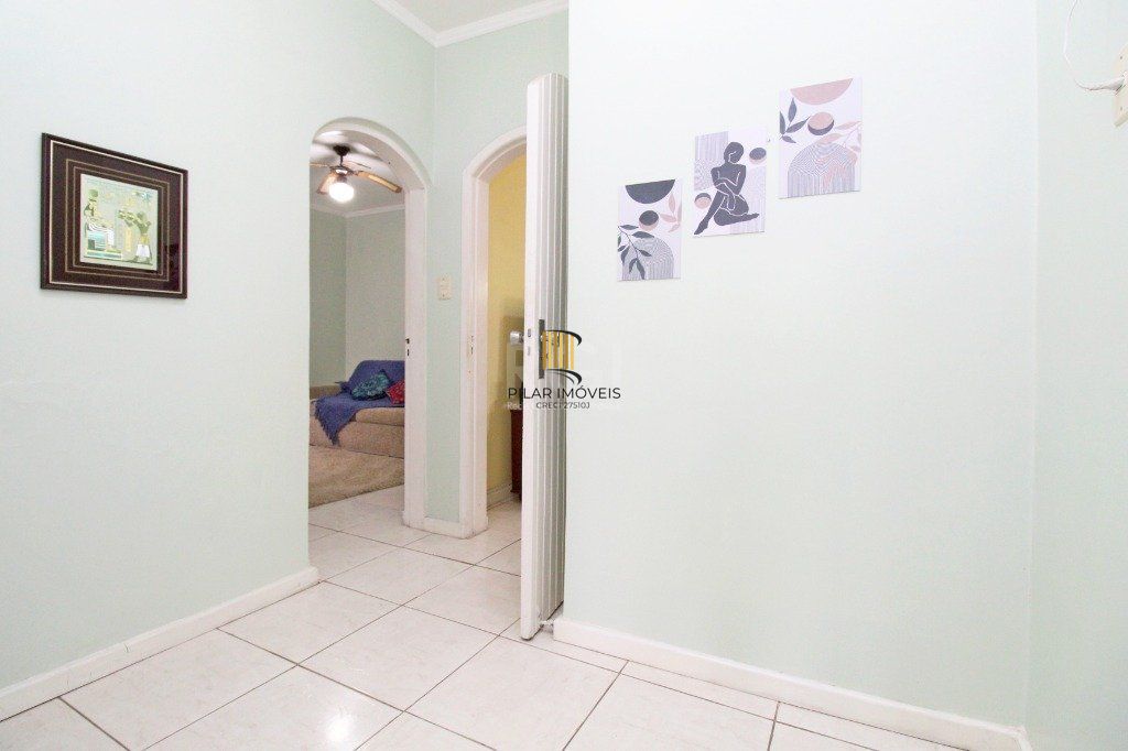 Casa 7 dormitórios no bairro Glória