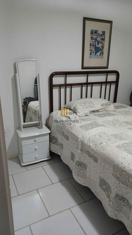Casa para Venda - 124.3m², 3 dormitórios, 2 vagas - Centro